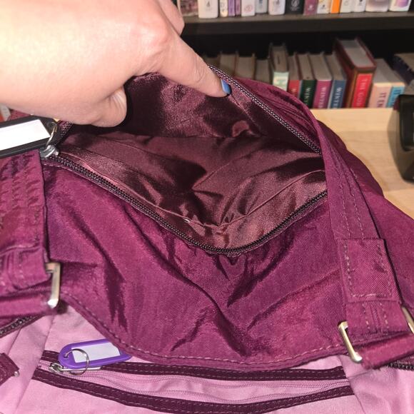 Travelon Exclusive Edition RFID quilted tote/shoulder bag burgundy - Picture 4 of 9